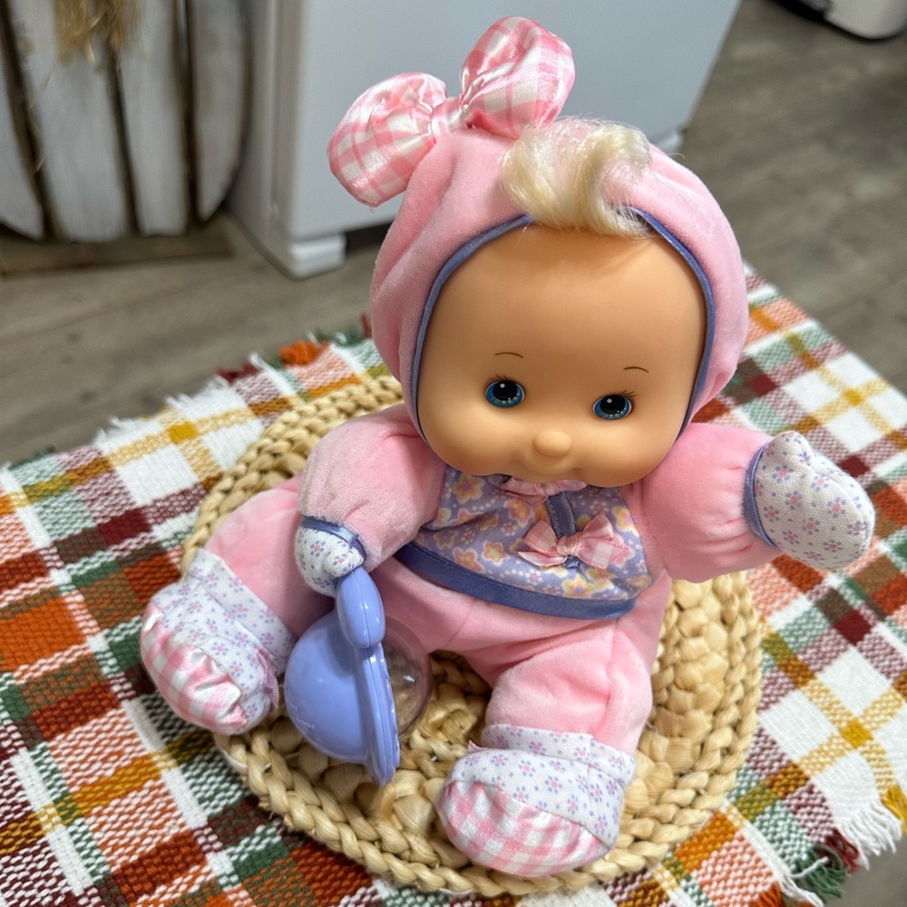 Vintage Y2K Fisher-Price First Baby Doll with Rattle Soft Plush & Vinyl Face - Picture 16 of 16